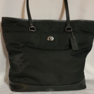 Coach Black Women's Tote Bag